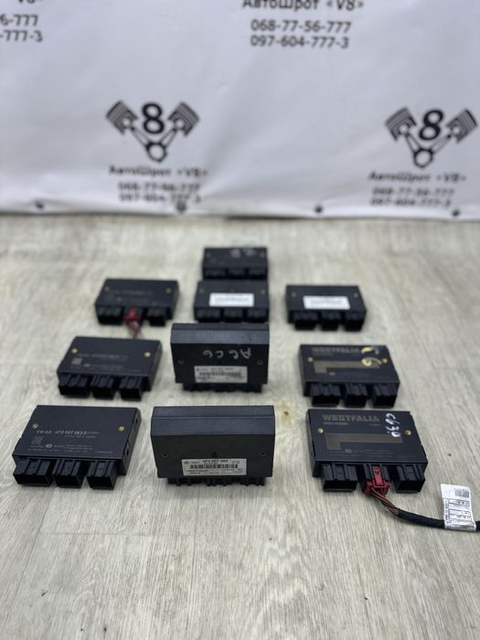 Блок фаркопу Ауді A6C6 Audi А6С6 блок керування фаркопом 4f0907383