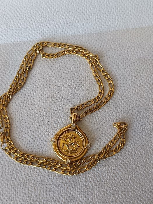 Colar com medalha Libra