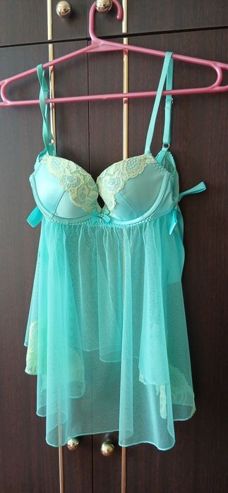 Пенюар Victoria's Seecret 34b/70b