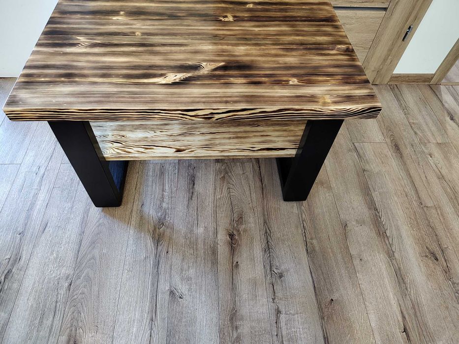 Ława sosnowa opalana lakierowana