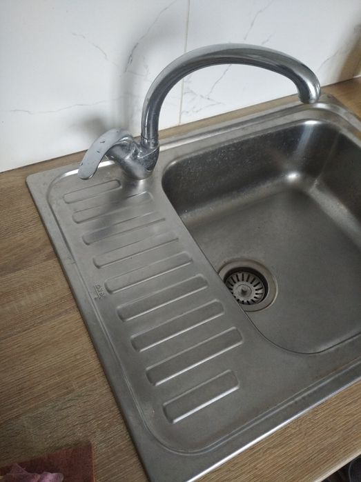 Кухня  кутового типу