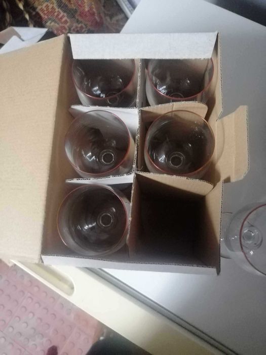 Serviço copos de cristal completo, sem uso (ainda em caixas)