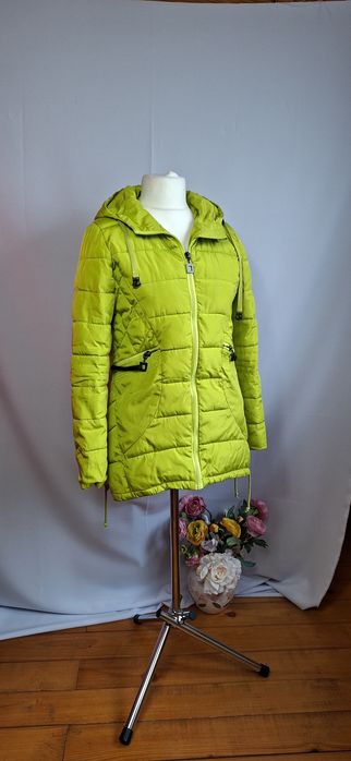 Piekna limonkowa kurtka przejściowa rozmiar m -l stan bardzodobry. Wym