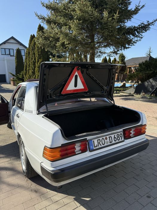 Mercedes 190 benzyna 1.8