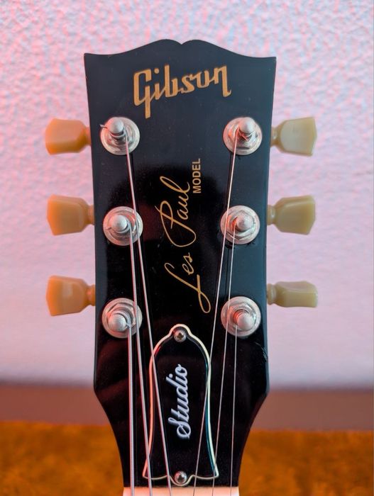 Gibson Les Paul Studio 2008 Wine Red