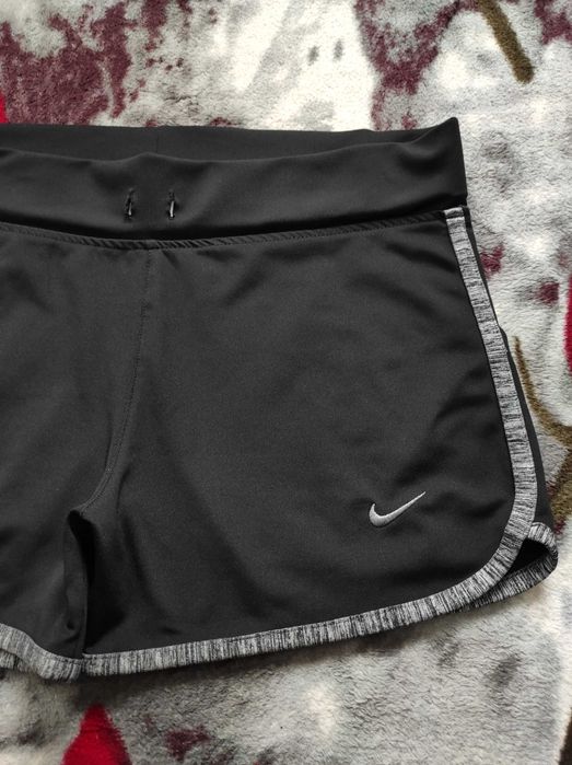 Брендові,спортивні шорти 44-46 р-М-Nike