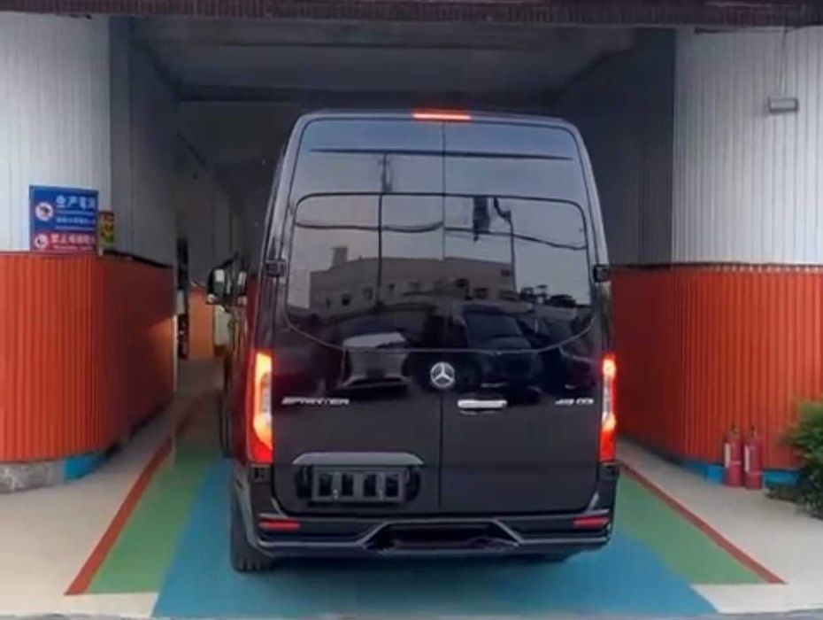 Бампер задній Mercedes Sprinter W907/910