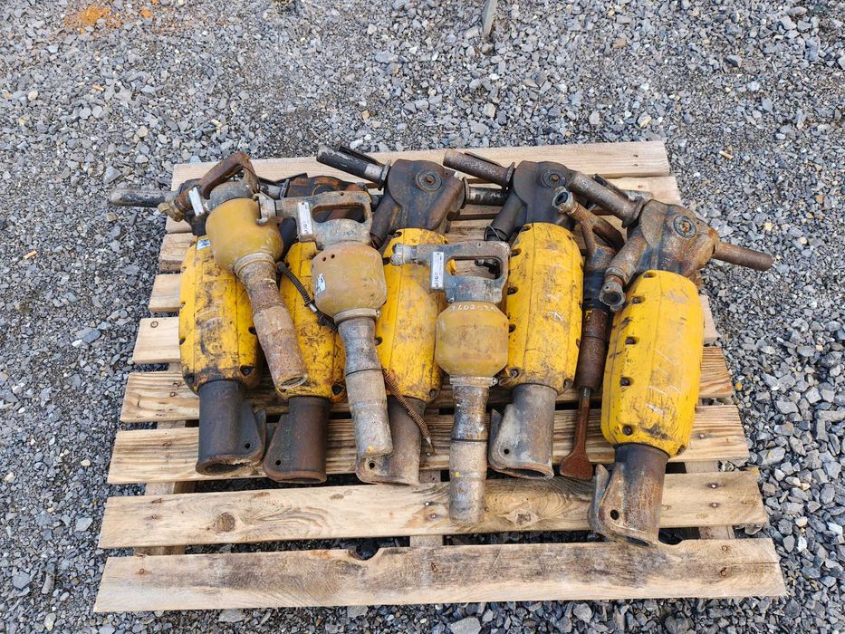 Młot wyburzeniowy do koparki Atlas copco