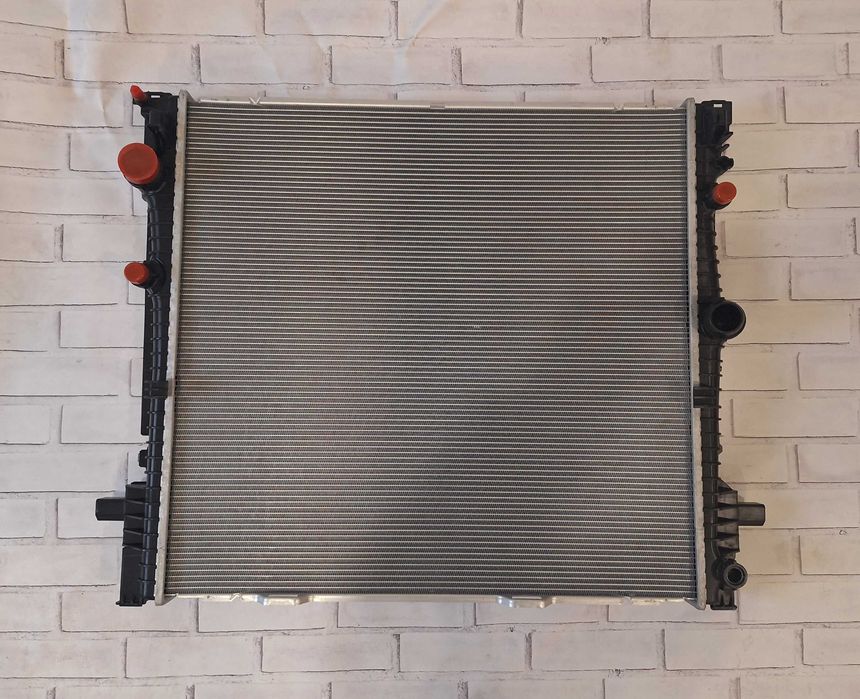 радіатор охолодження BMW X3 G01 BMW X5 G05 BMW 3 G20 БМВ Г01 БМВ Г05