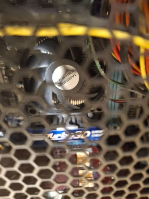 Комп'ютер фірми LOC ціна 3999