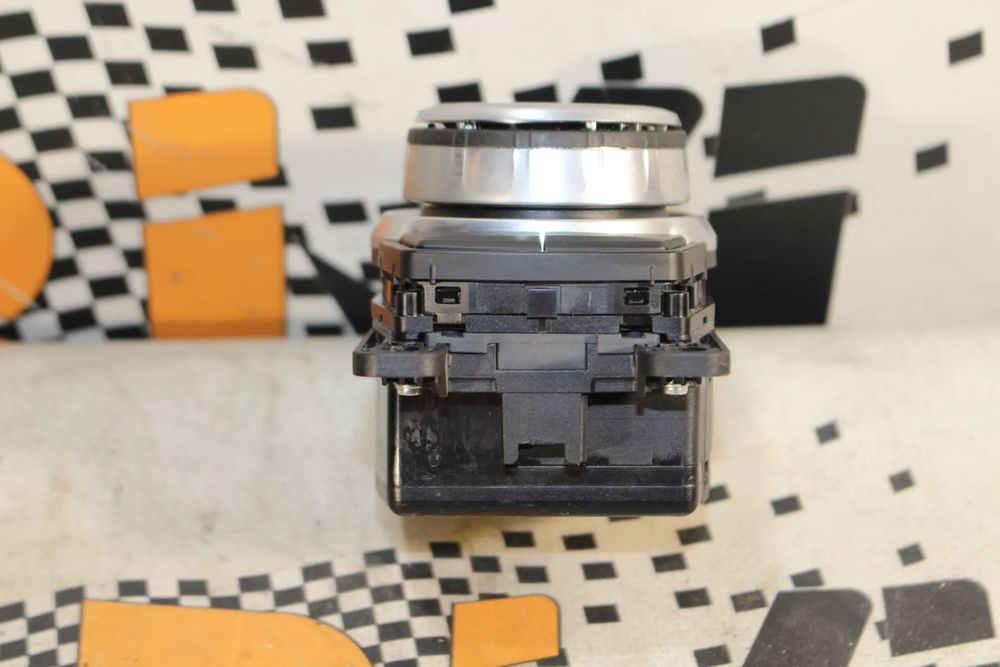 Comando / botão / interruptor multifunções BMW 3 (F30, F80)434975188997918724