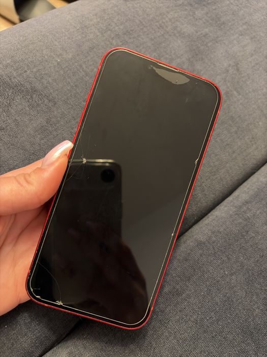 Iphone 13 czerowny