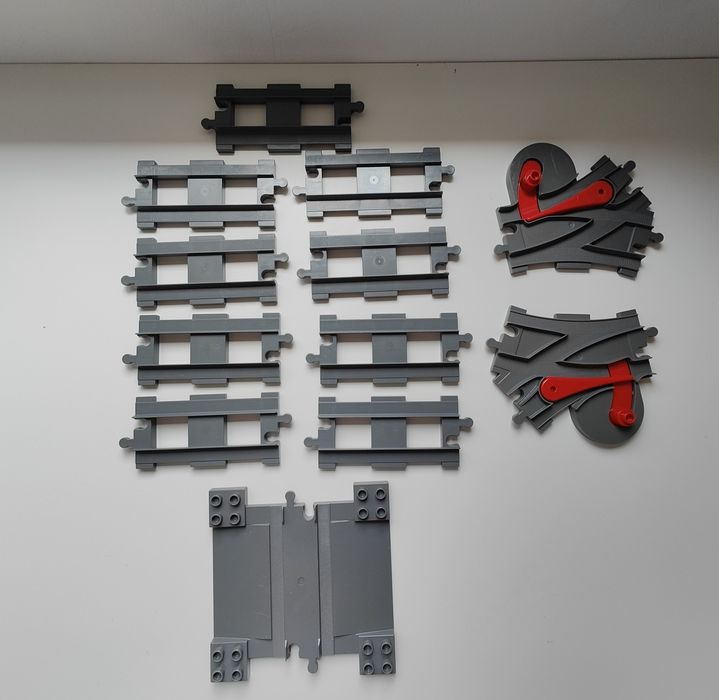 LEGO DUPLO Comboio/Trem Motorizado + 50+ Trilhos e Acessórios