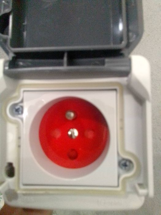 New tokens for international use, €1.50 each; I have 10 tokens64553187837058123