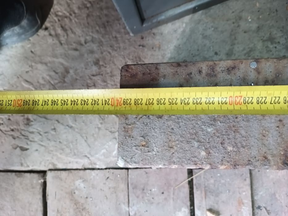 Продам швелер 24