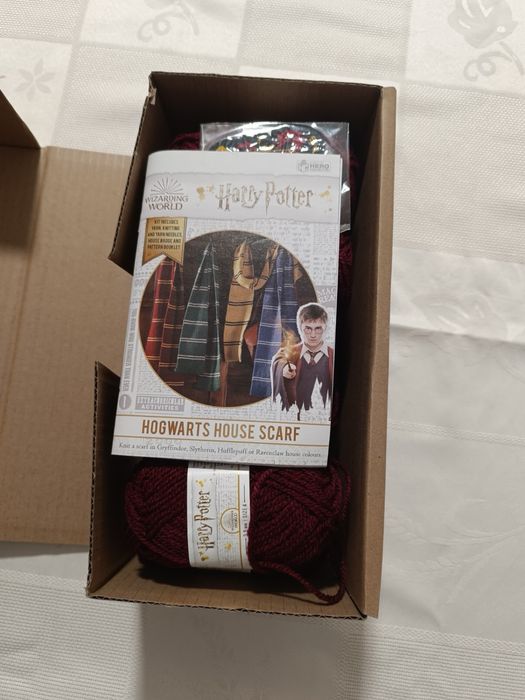 Conjunto de malha (cachecol) Harry Potter Gryffindor