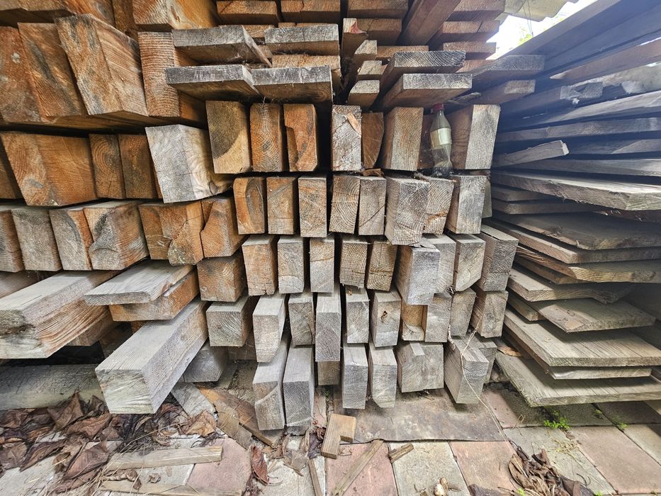 Продам пиломатеріал бруса, стропила, доски та рейки.