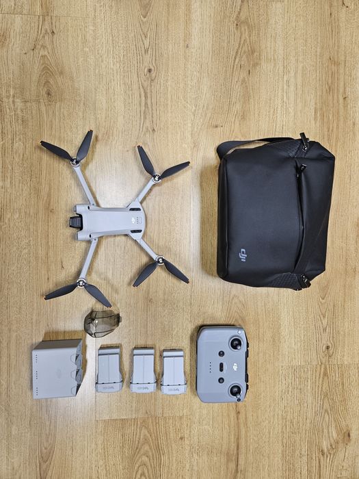 DjI 3 pro fly more combo
