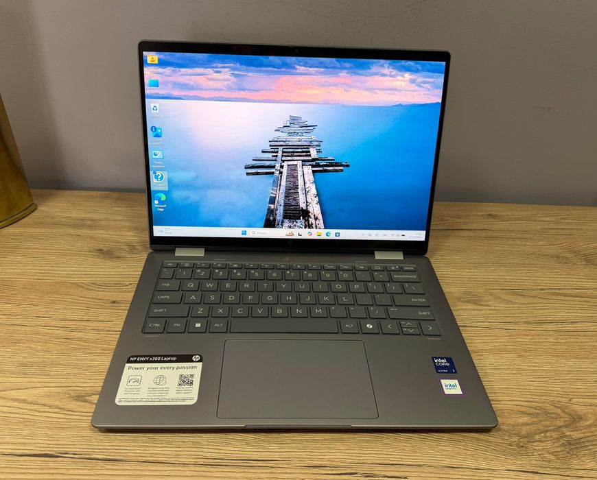 HP ENVY 14 X360 2 in 1 ULTRA 7/32 Ram/ 1TB/ FHD+ Touch Screen