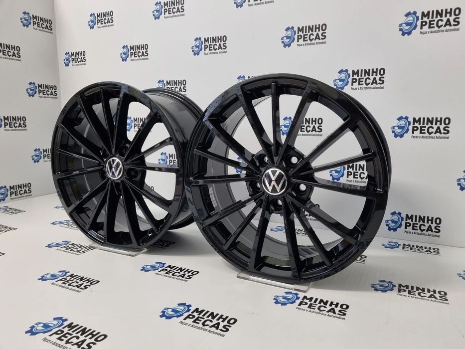 Jantes Golf 8 VIII Clubsport em 17 Preto Brilho (5x112)