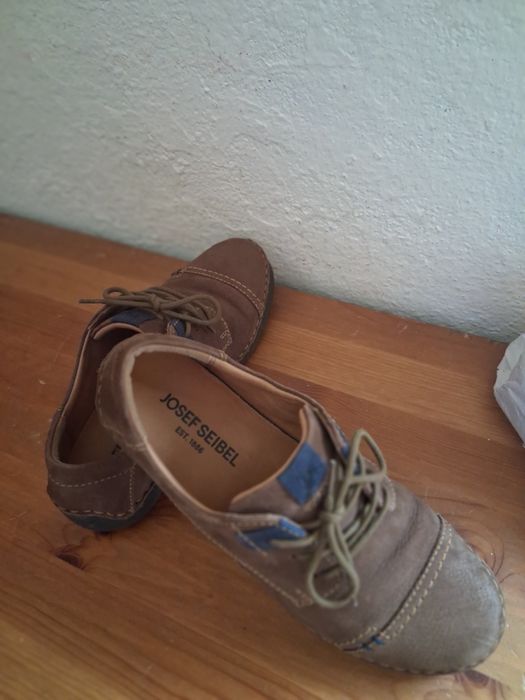 Tenis em couro senhora NOVOS