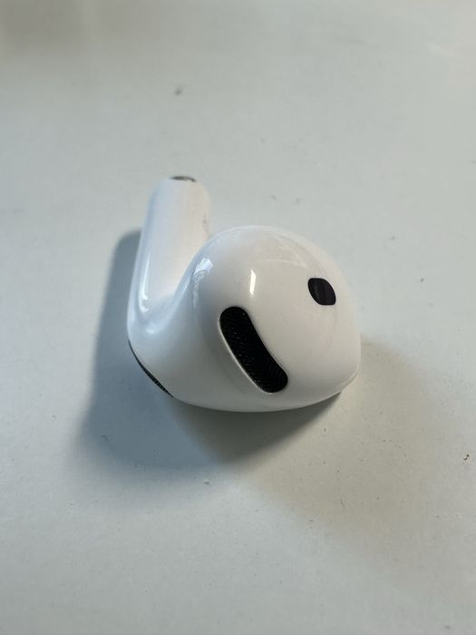 Правий Airpods 4 Right A3050 А3053 А3058