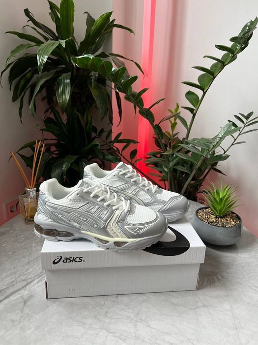 Чоловічі кросівки / весняні кросівки / мужская обувь новая 41 42 43 44