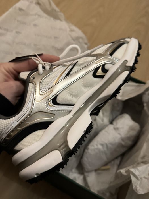 Жіночі кросівки Lacoste