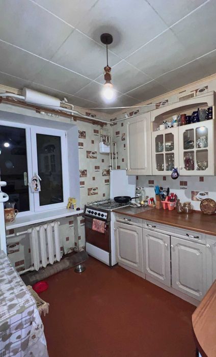 Продам квартиру в м. Зміів