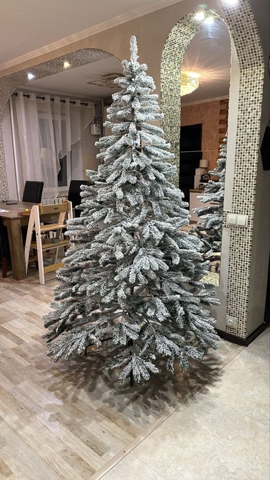 Ялинка лита засніжена 2,10 м