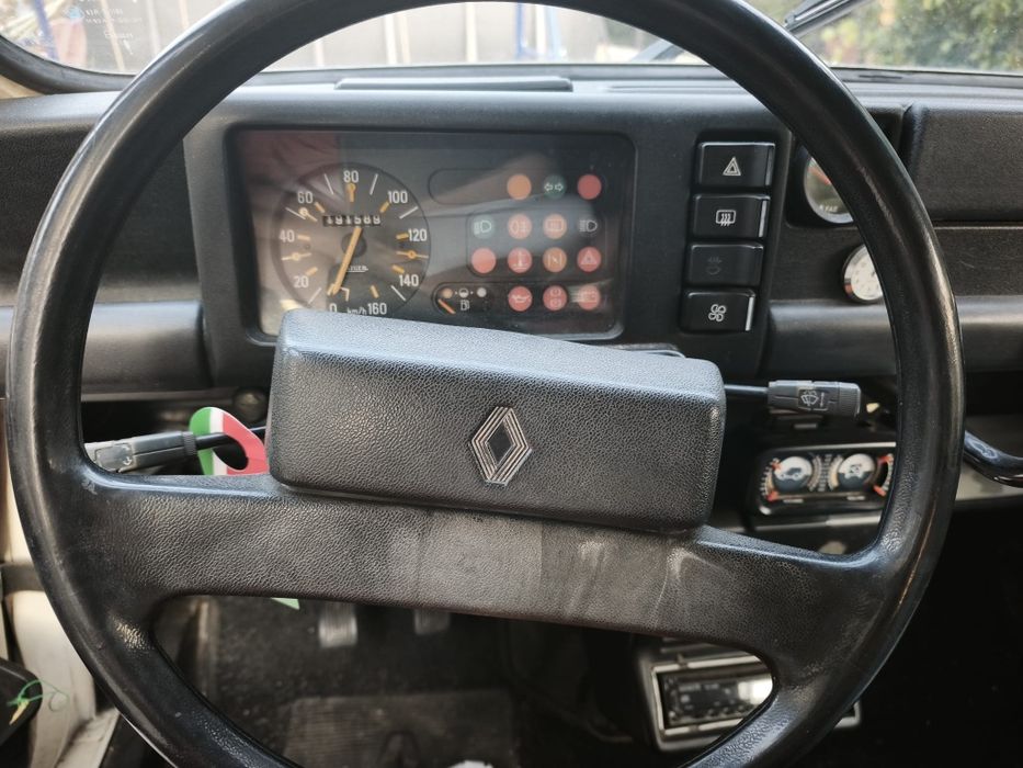Renault 4L  clássico