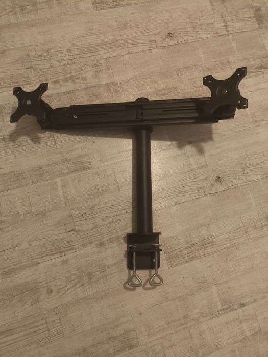 Uchwyt na dwa monitory