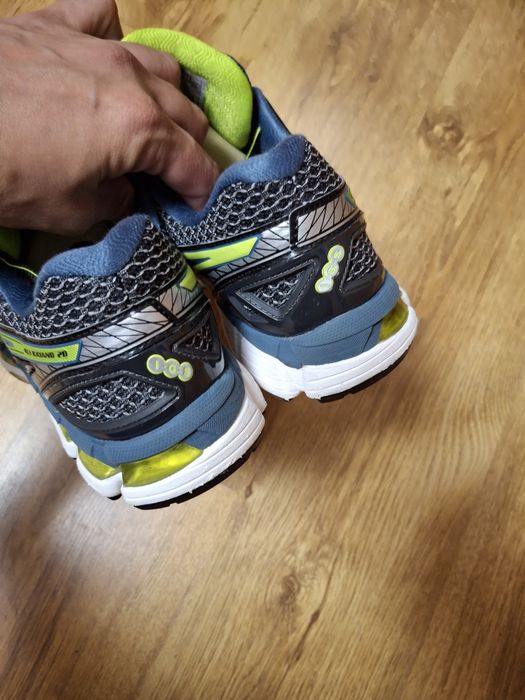 Кроссовки Asics gel-kayano 20 (44,28см) original