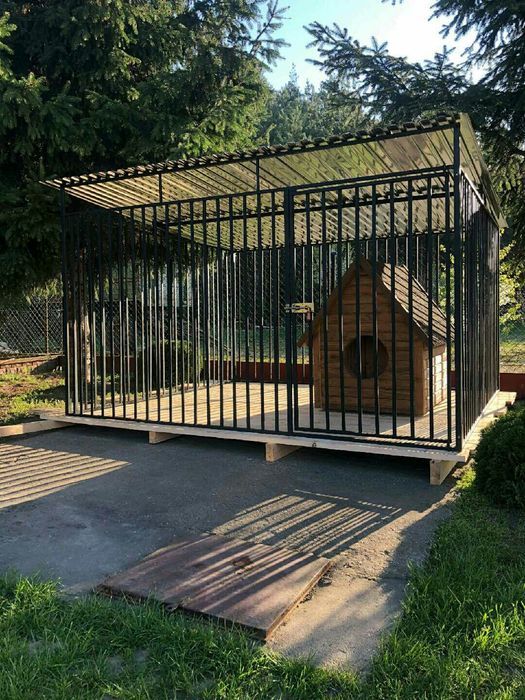 Kojec dla psa wykonany z profili. Boks klatka zagroda schowek .Buda