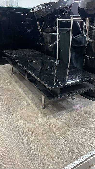 Mesa preta baixa ikea