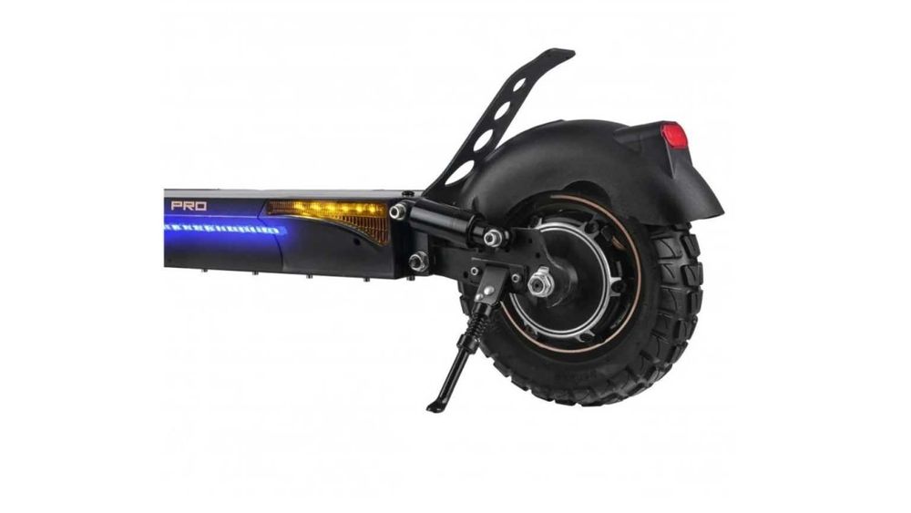 Vende-se trotinete SMARTGYRO, modelo de grande potencia CROSSOVER DUAL PRO ("Olá, a trotinete é entregue presencialmente em Leiria.")