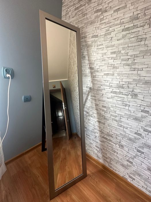 Lustro stojące do sypialni