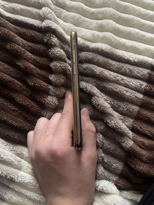 Айфон 11 про 77 акб