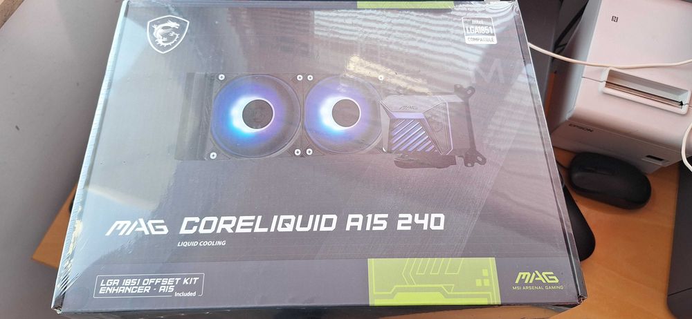 Caixa computador e Walter Cooler