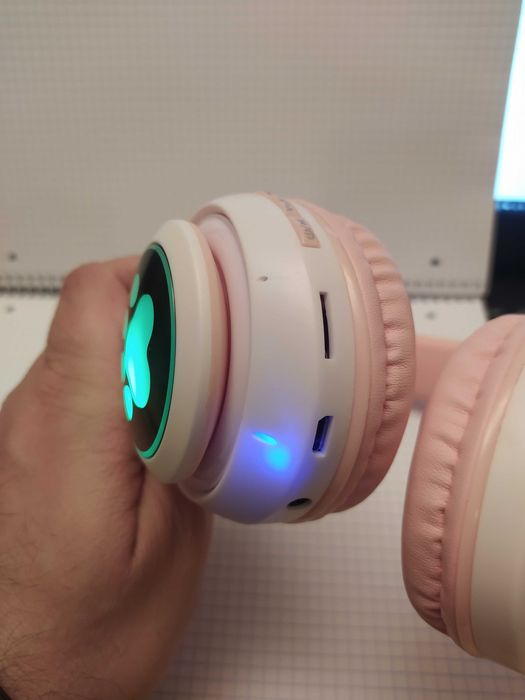 CAT Bluetooth Headphones (Cat)64170336196609123