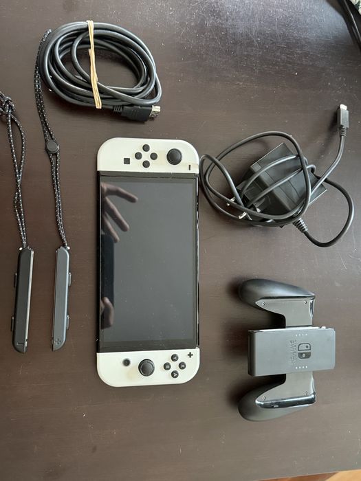 Nintendo Switch Oled c/ garantia