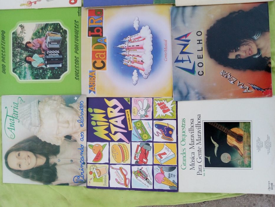12 discos incluindo Lena coelho