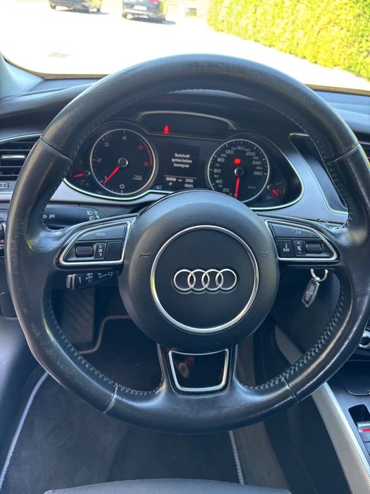 Audi A4 B8 quattro automat