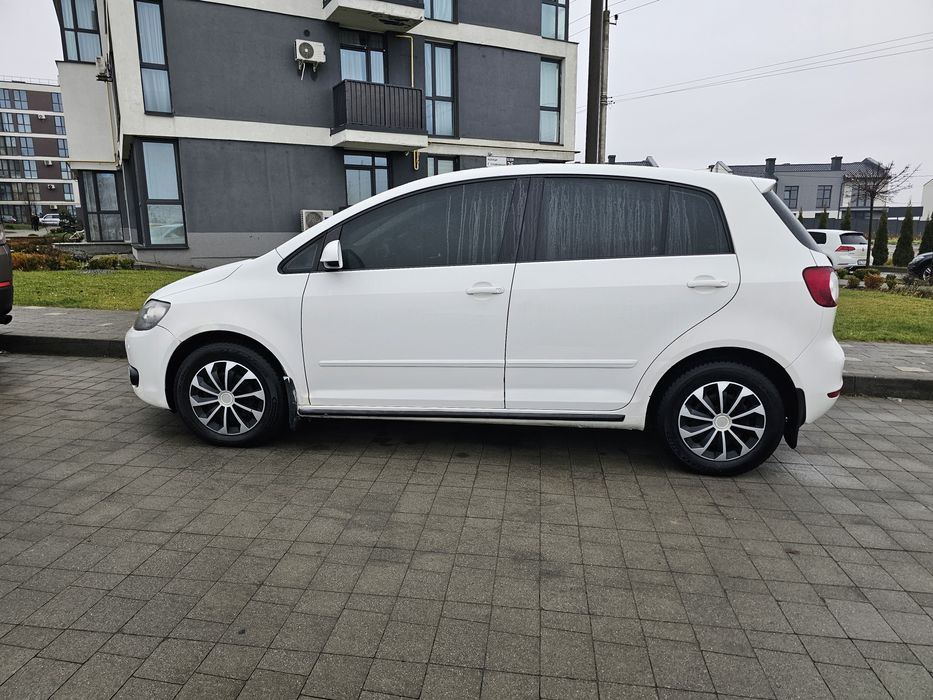 Volkswagen Golf Plus 2011 сімейний автомобіль на коробці автомат ТОРГ