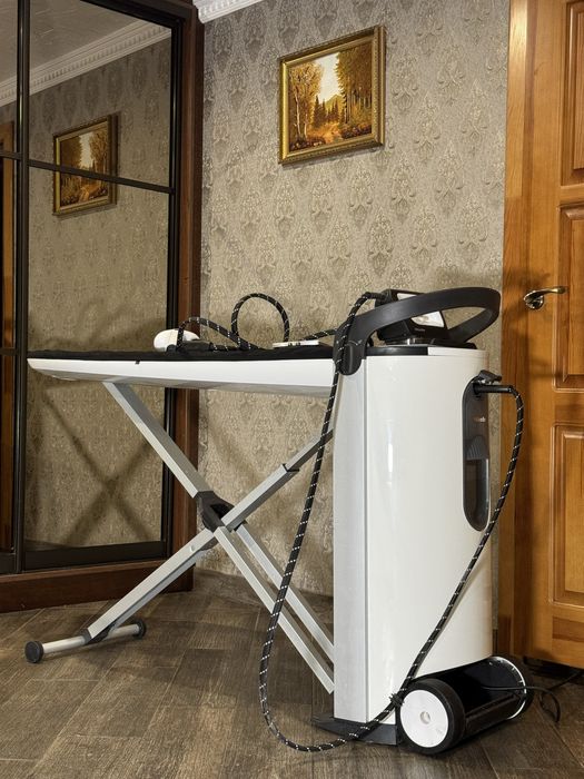 Прасувальна система Miele B2847 — повний комплект ПРАСКА+ ВІДПАРЮВАЧ