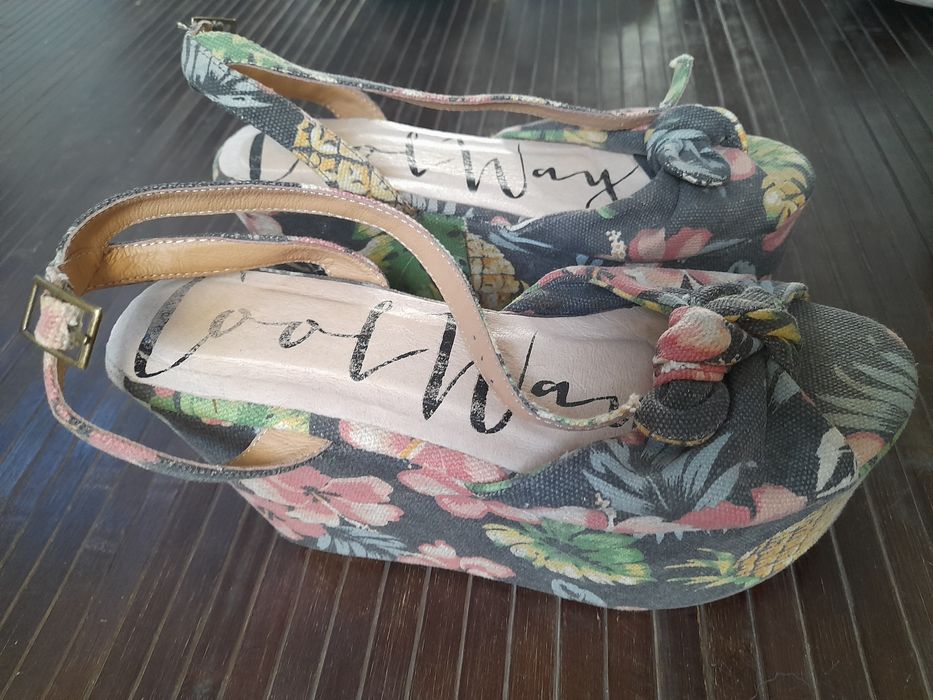 Sandálias  muito bonitas