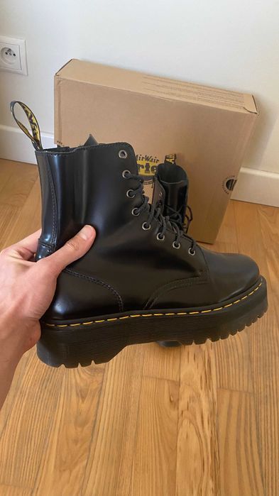 Dr. Martens Jadon