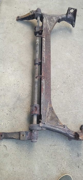 Балка задня Лагуна 1