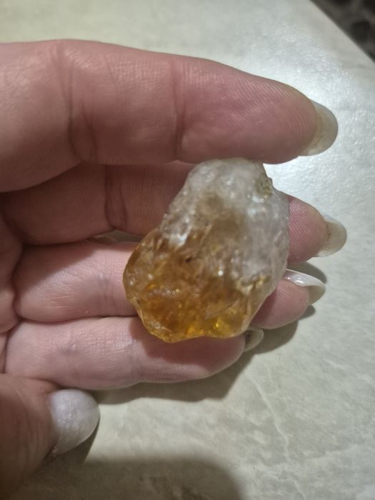 Натуральный камень.  Цитрин
