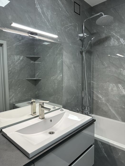 Продаж котеджу, Країна Мрій